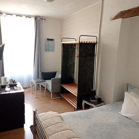 Maison Lapeyriere Le Dorat Kültér fotó
